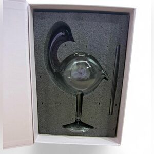 New Home Collection Figural Shape 10oz Swan Cocktail Glass w/ Glass Straw